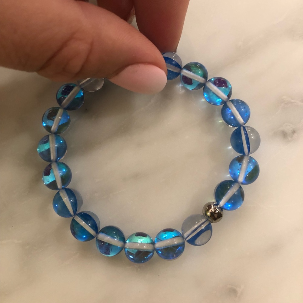 “SKY BLUE MYSTIC QUARTZ” Healing Crystal Bracelet - Picture 2 of 8